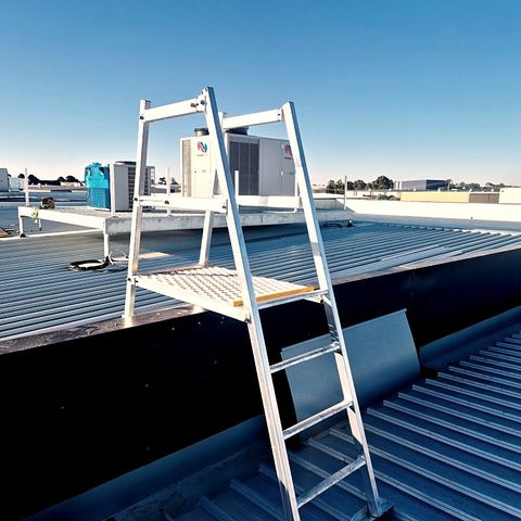 Height safety work at Ballarat Homemaker Centre
